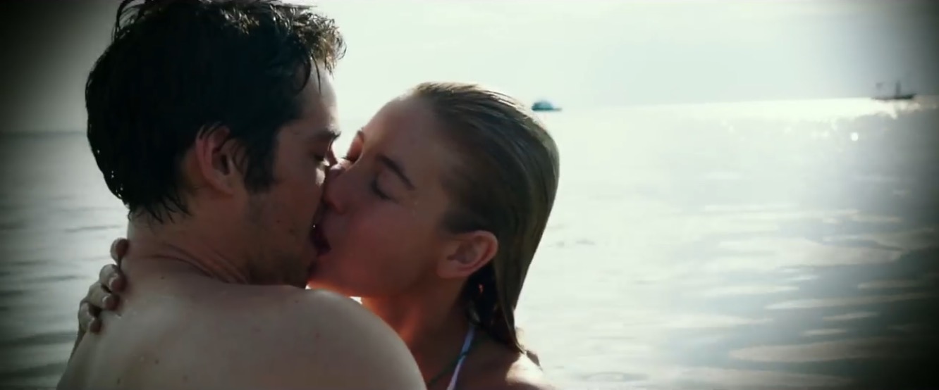 American Assassin - kissing