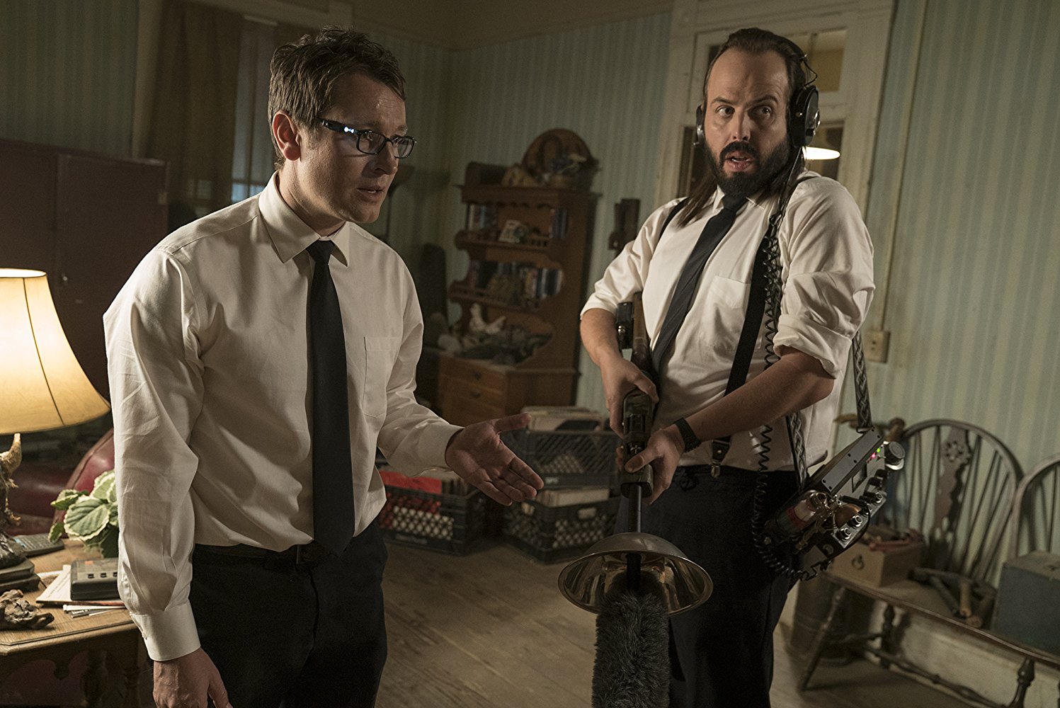 "Cặp đôi trời sinh" Specs và Tucker trong The Last Key