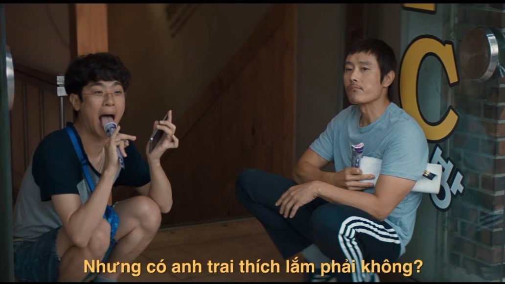 Xin Chào, Cậu Em Khác Người! - cảnh phát tờ rơi