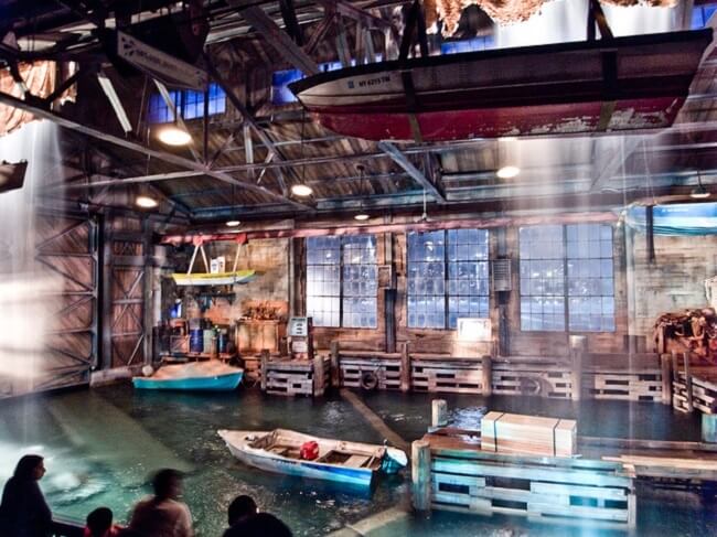 Phòng Lights! Camera! Action! tại USS - Nơi bạn sẽ được thấy cách tái hiện một cơn bão diễn ra ra sao
