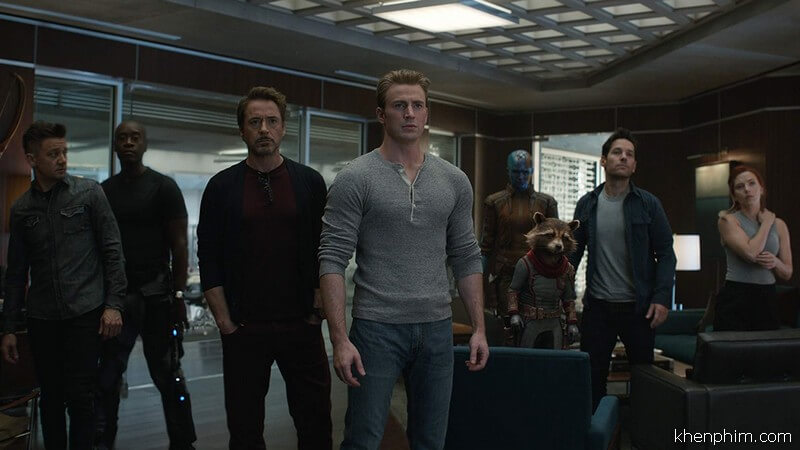 Liệu những người còn của Avengers lại có làm nên trò trống gì?