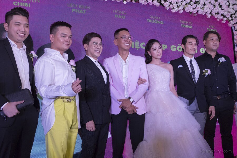 Các thành viên trong đoàn làm phim Ngôi Nhà Bươm Bướm