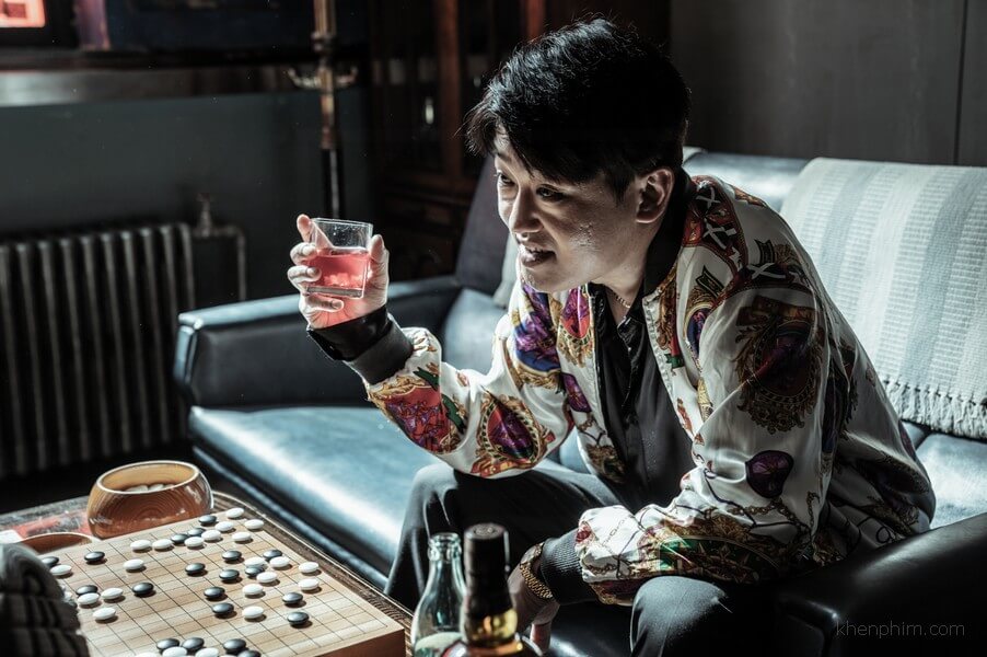 Người chơi đôi khi phải cá cược bằng tiền, nhà cửa, hay thậm chí là... răng