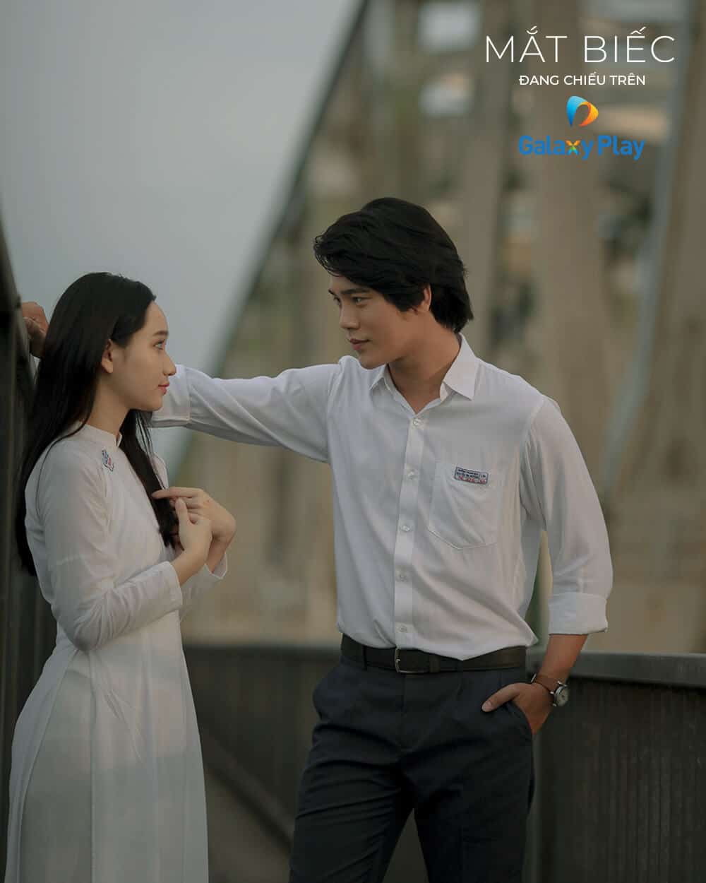 Hà Lan và Dũng trong phim Mắt Biếc