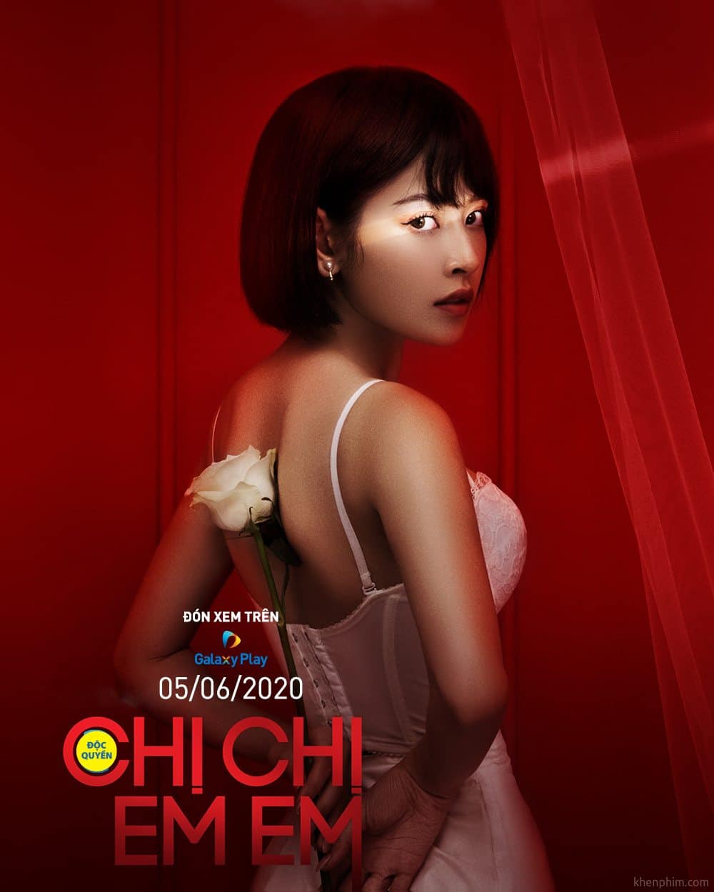 Chi Pu trong phim Chị Chị Em Em