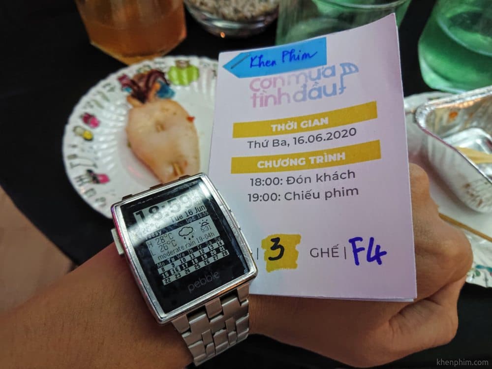 Vé xem phim Cơn Mưa Tình Đầu