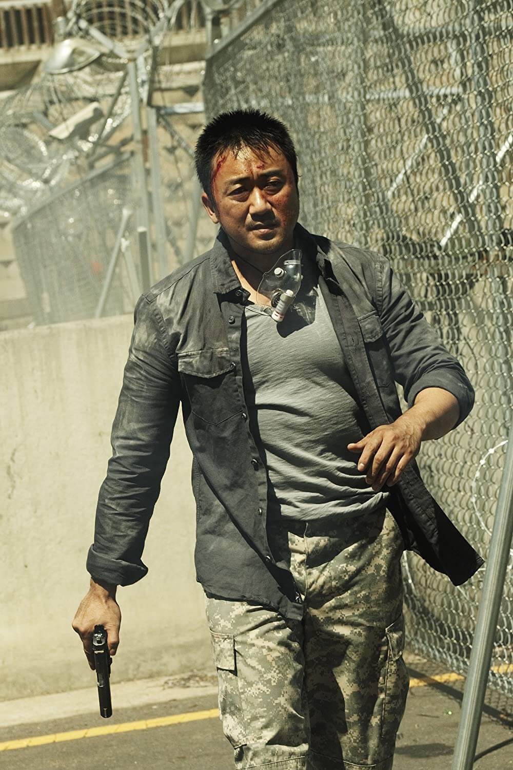 Ma Dong Suk trong phim The Flu (Đại Dịch Cúm)