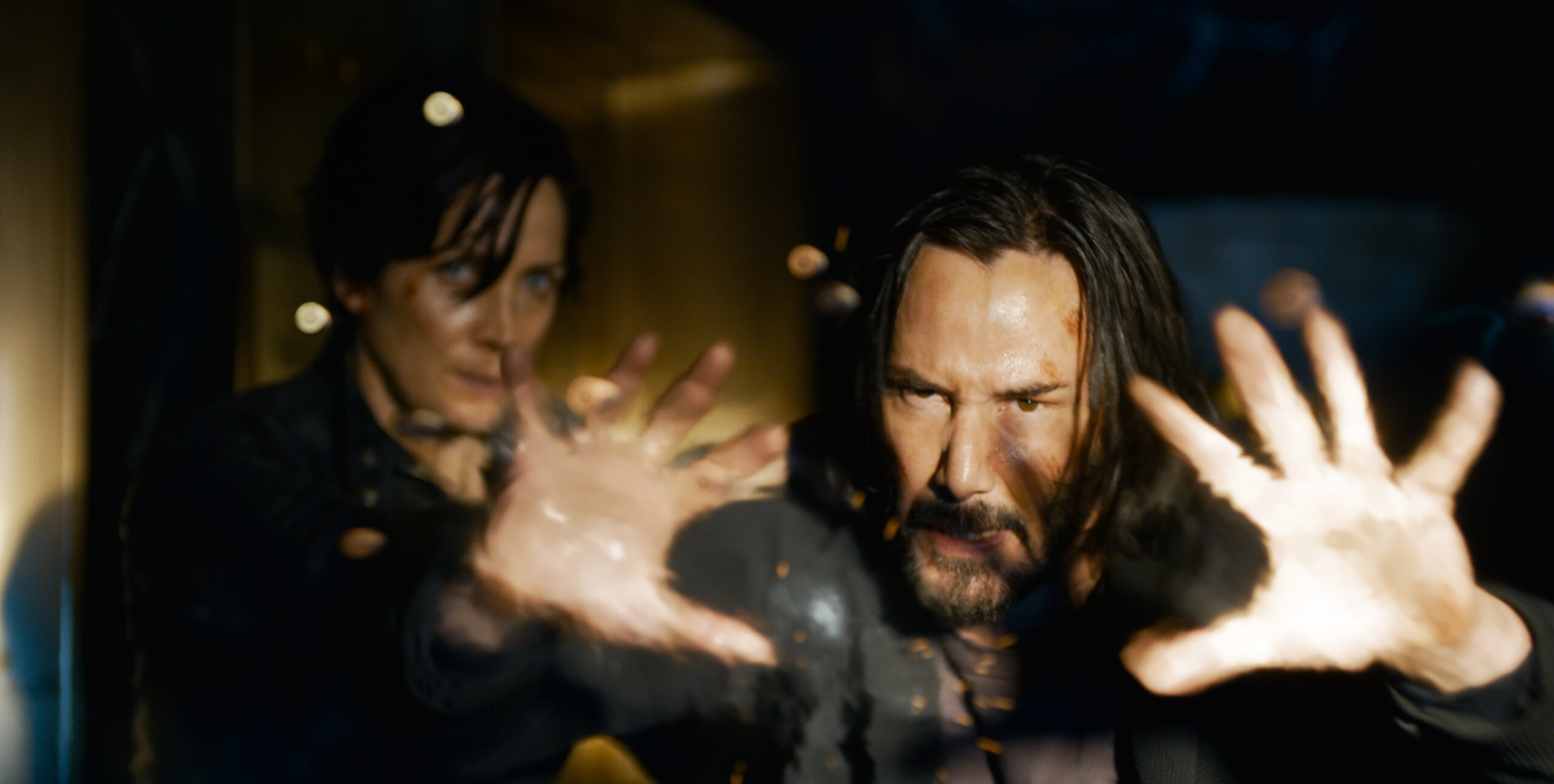 Sự nổi tiếng của Keanu Reeves cũng góp phần đưa tên tuổi The Matrix lên tầm cao hơn