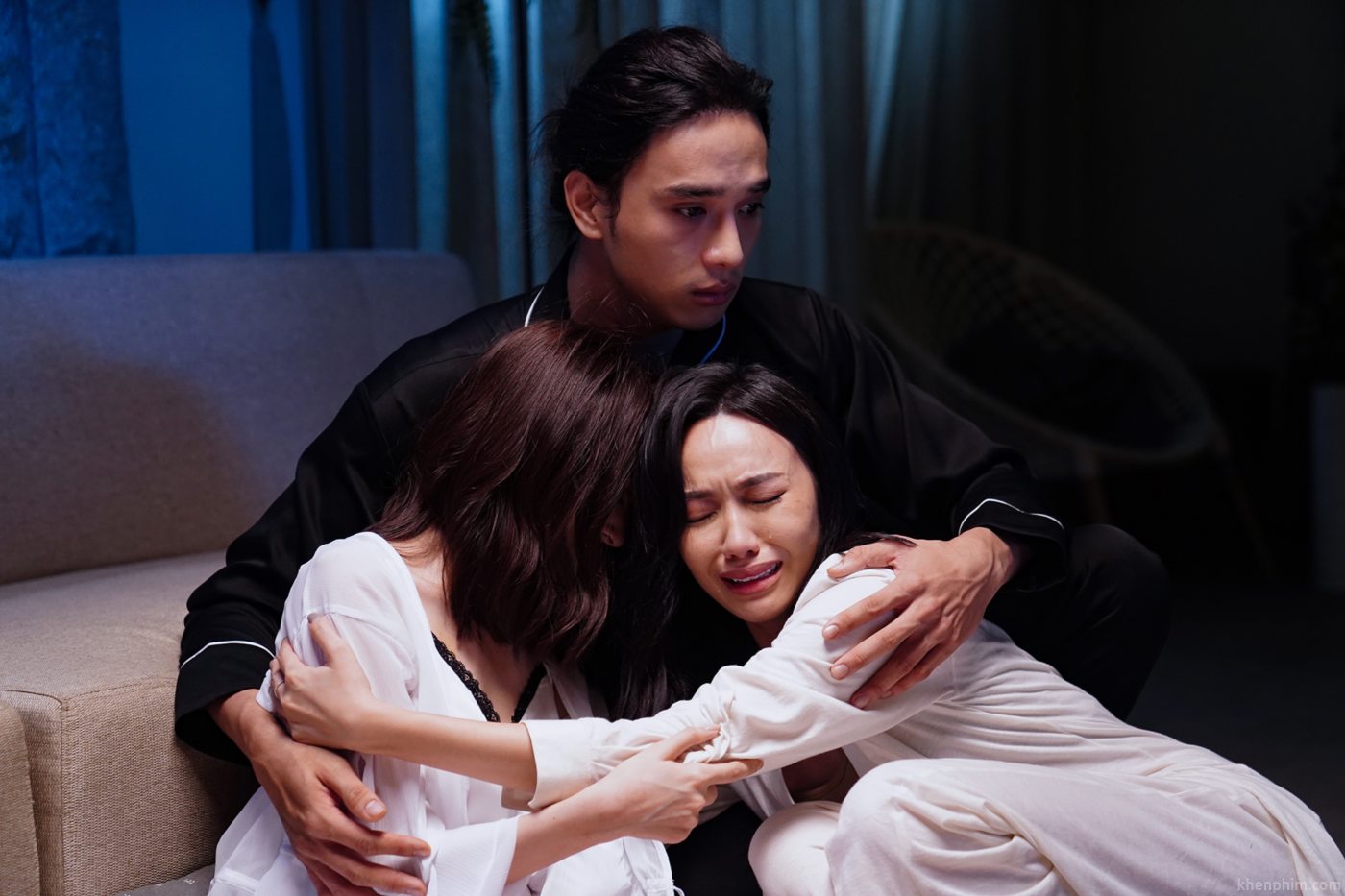 Cảnh Camy (Bảo Anh vào vai) chia sẻ sự thật về cuộc sống hôn nhân với nhóm ế