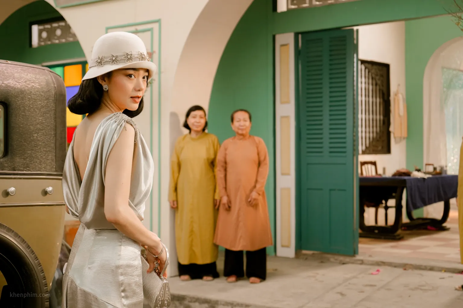 Minh Hằng vào vai Ba Trà