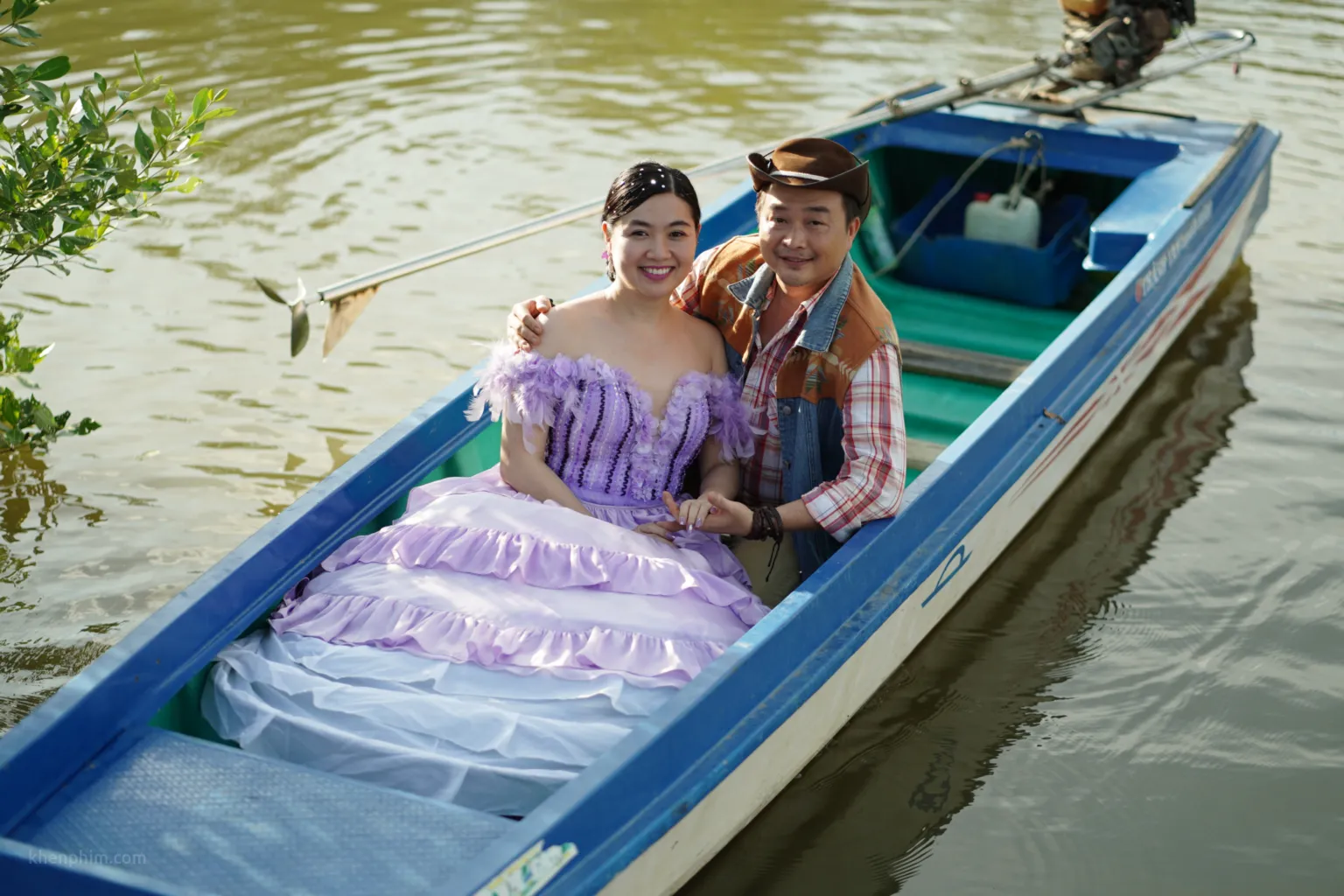 Lê Khánh xinh đẹp trong chiếc váy cưới