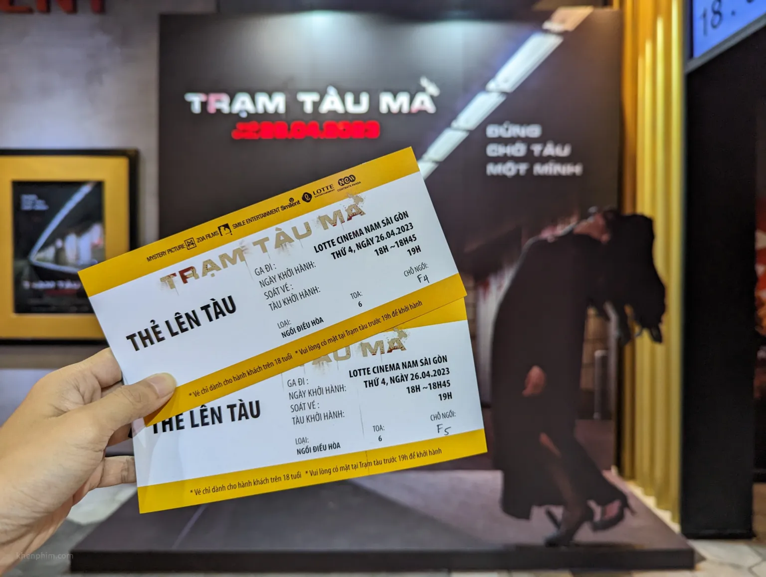 Vé họp báo phim Trạm Tàu Ma được thiết kế giống như một tấm vé tàu thật