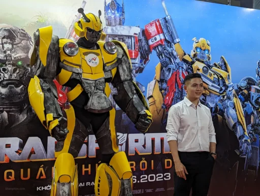 Hình ảnh họp báo phim Transformers 7: Quái Thú Trỗi Dậy, tối ngày 08/06/2023 tại khu vực ngoài trời thuộc SC Vivo City - khách mời tham gia sự kiện