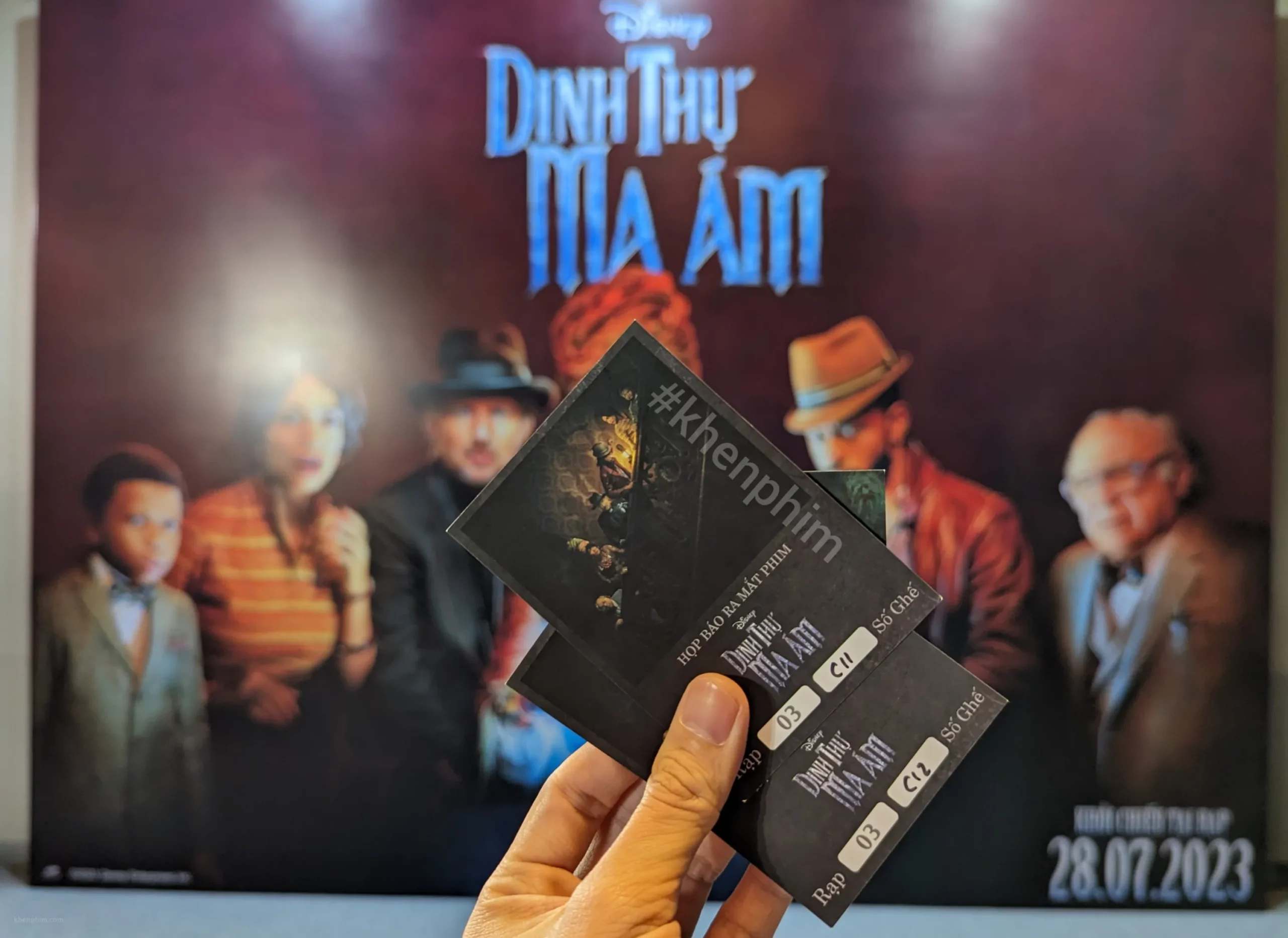 Vé xem phim Dinh Thự Ma Ám