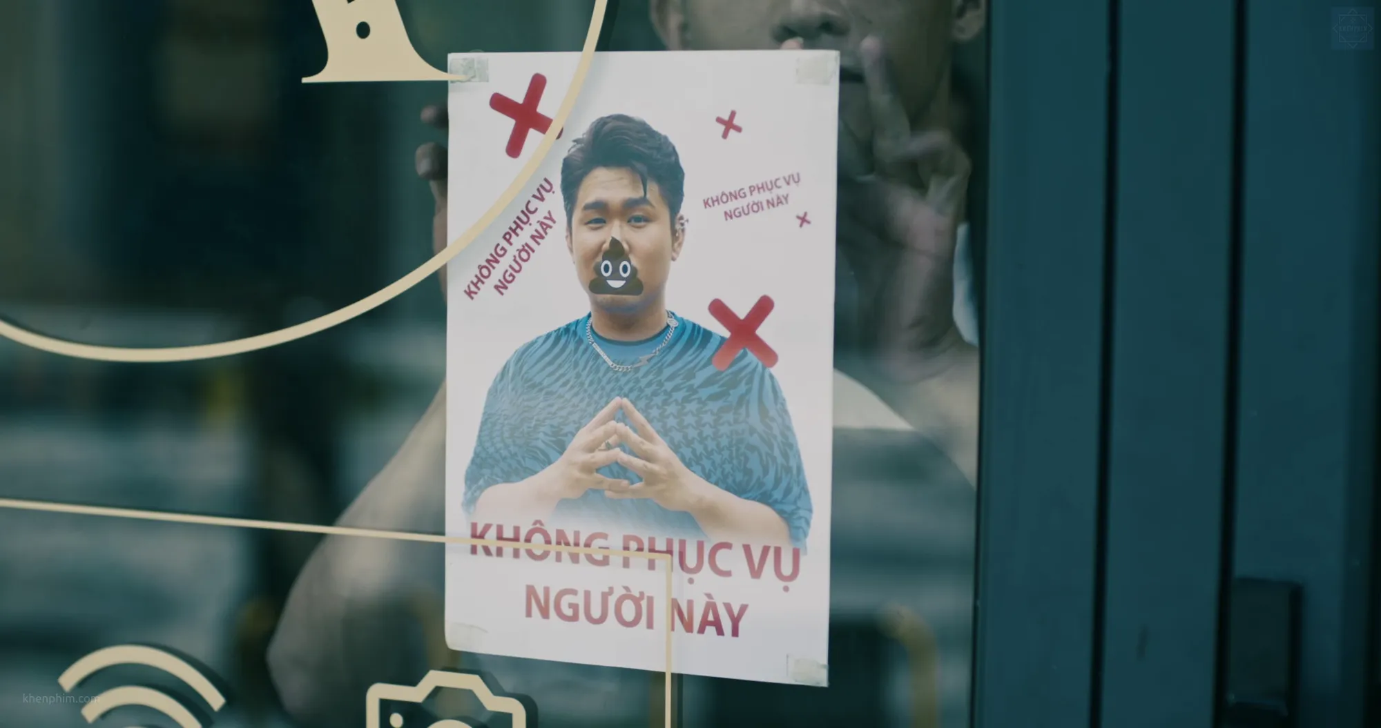 Nhiều vấn đề nóng hổi trên mạng cũng được đưa vào phim
