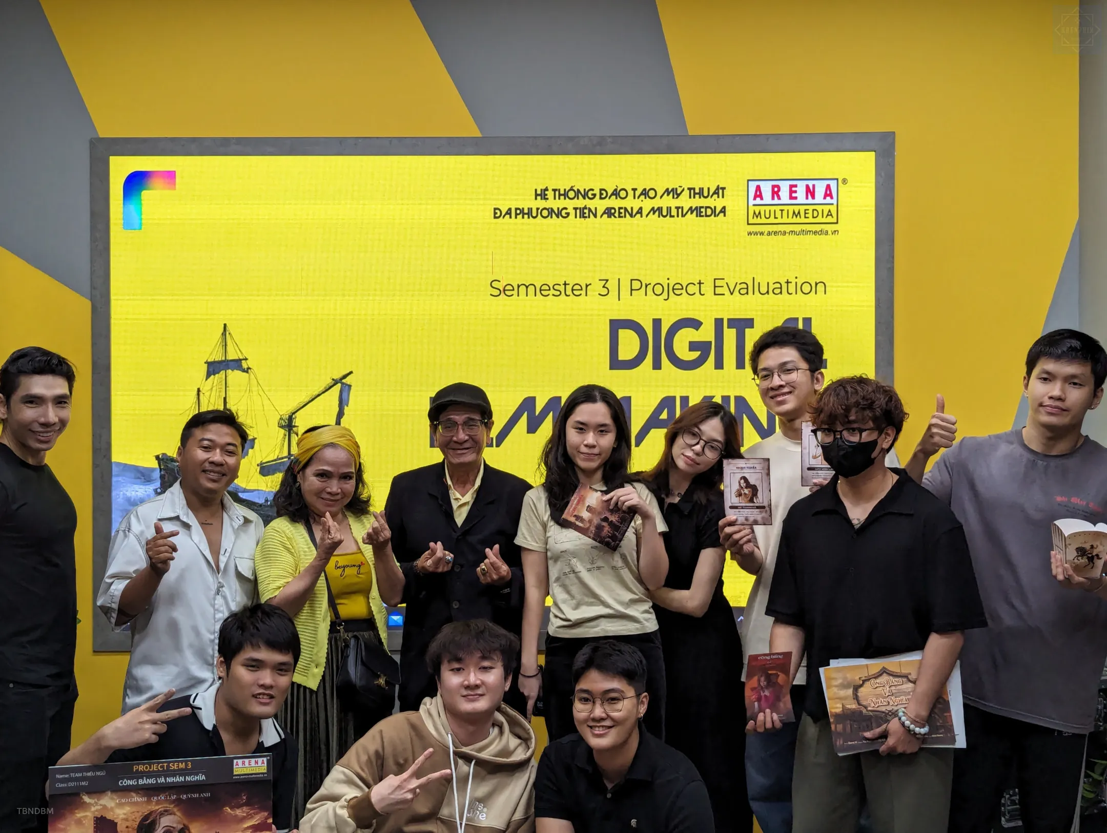 Buổi bảo vệ đồ án của Team Thiếu Ngủ diễn ra vào tối ngày 09/01/2024 tại Arena Multimedia (Nguyễn Đình Chiểu, quận 3)