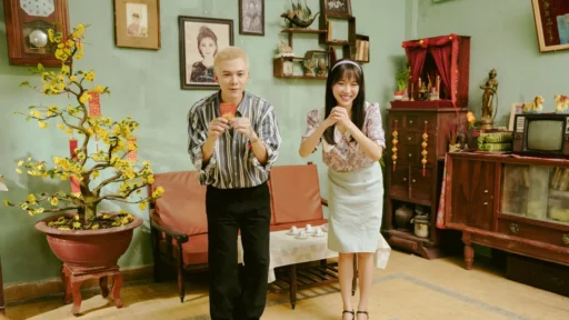 Banner bài review phim Gặp Lại Chị Bầu