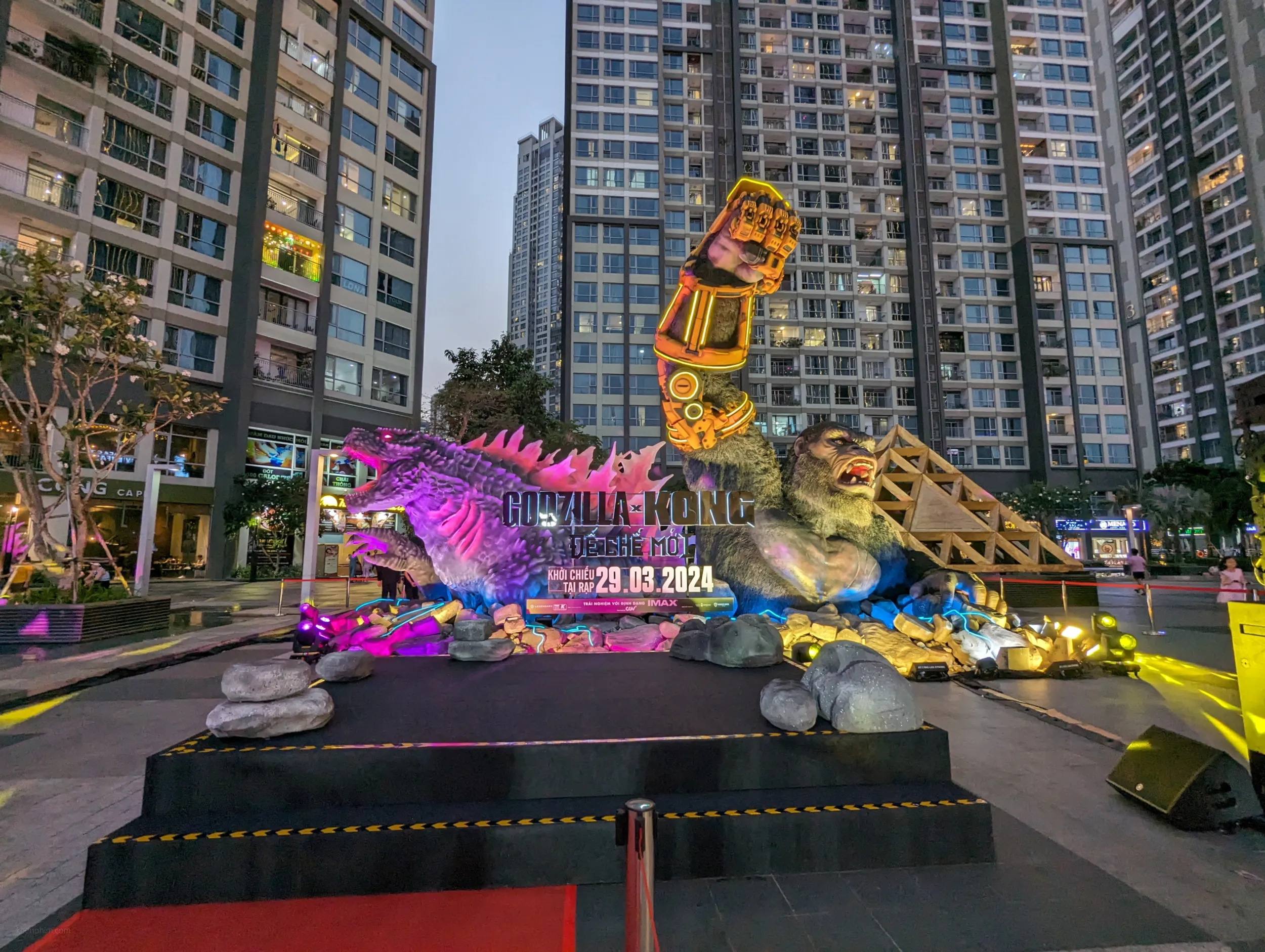 Hình ảnh chụp đầu giờ tại sự kiện ra mắt phim Godzilla x Kong: The New Empire
