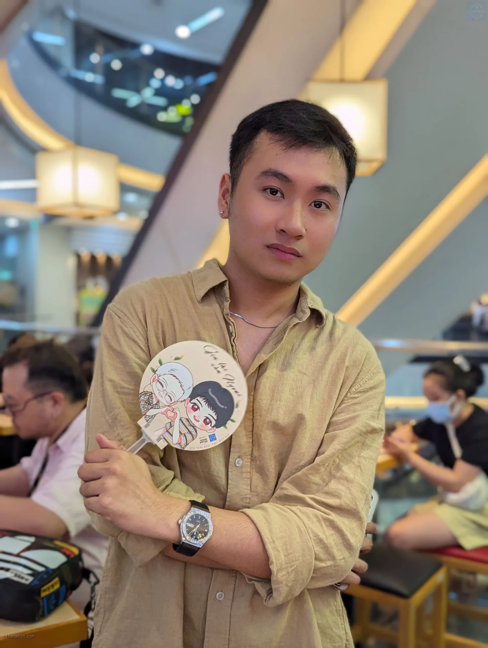 Talent - cộng tác viên Khen Phim, bạn Trần Hoài Ân tham gia sự kiện ra mắt phim