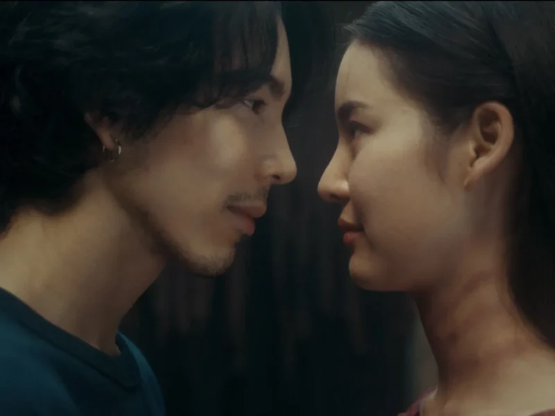 Banner bài đánh giá phim Bé Ma Của Anh