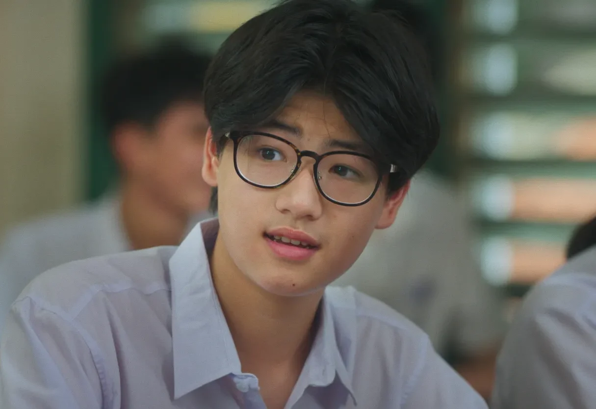 Thấy đẹp trai nên cho cháu này vào bài review thôi ạ