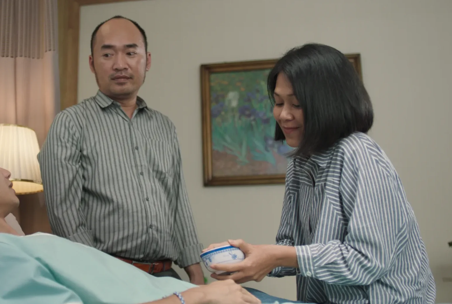 Tiến Luật và Đinh Y Nhung vào vai ba và mẹ của Hoàng