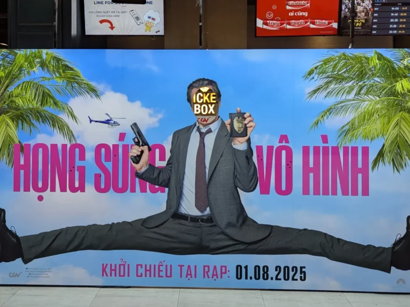 Banner bài đánh giá phim Naked Gun (Họng Súng Vô Hình)