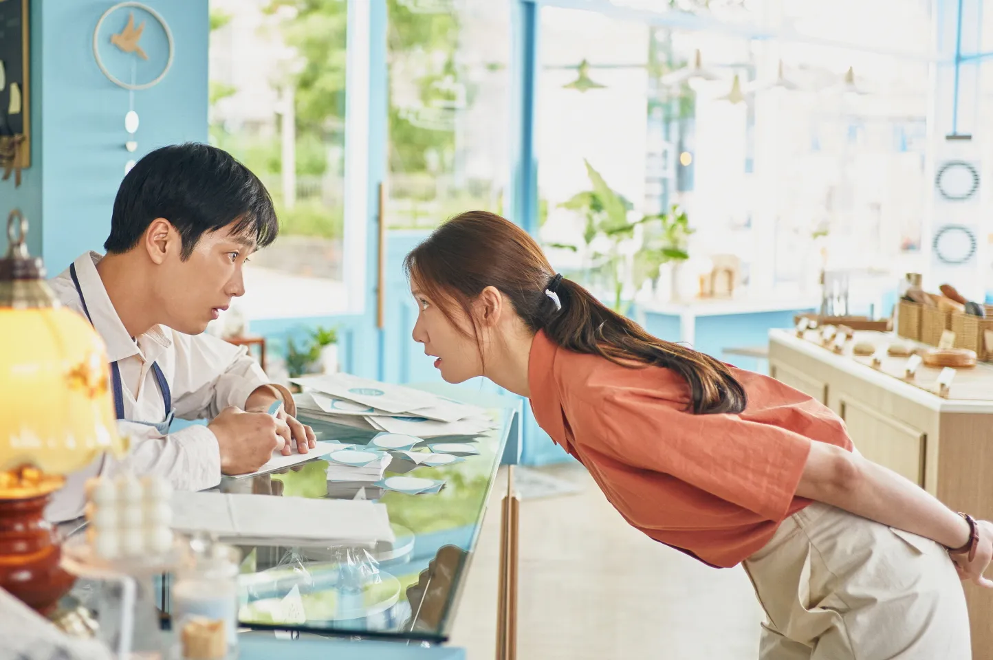 Phản ứng hóa học giữa hai nhân vật chính là rất tốt, chân thật