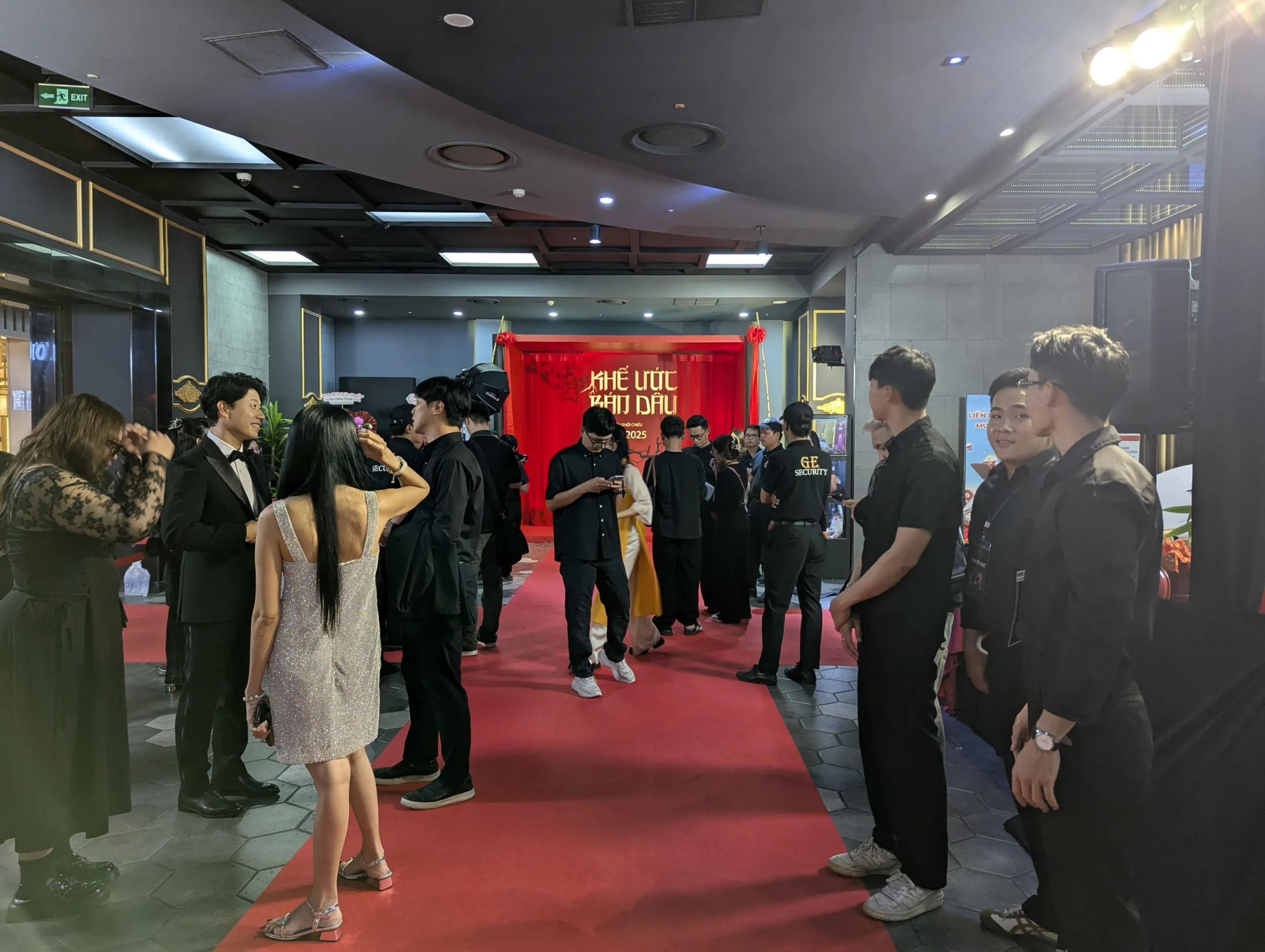Hình ảnh chụp tại sự kiện ra mắt phim vào tối 09/09/2025 ở Lotte Cinema Nam Sài Gòn