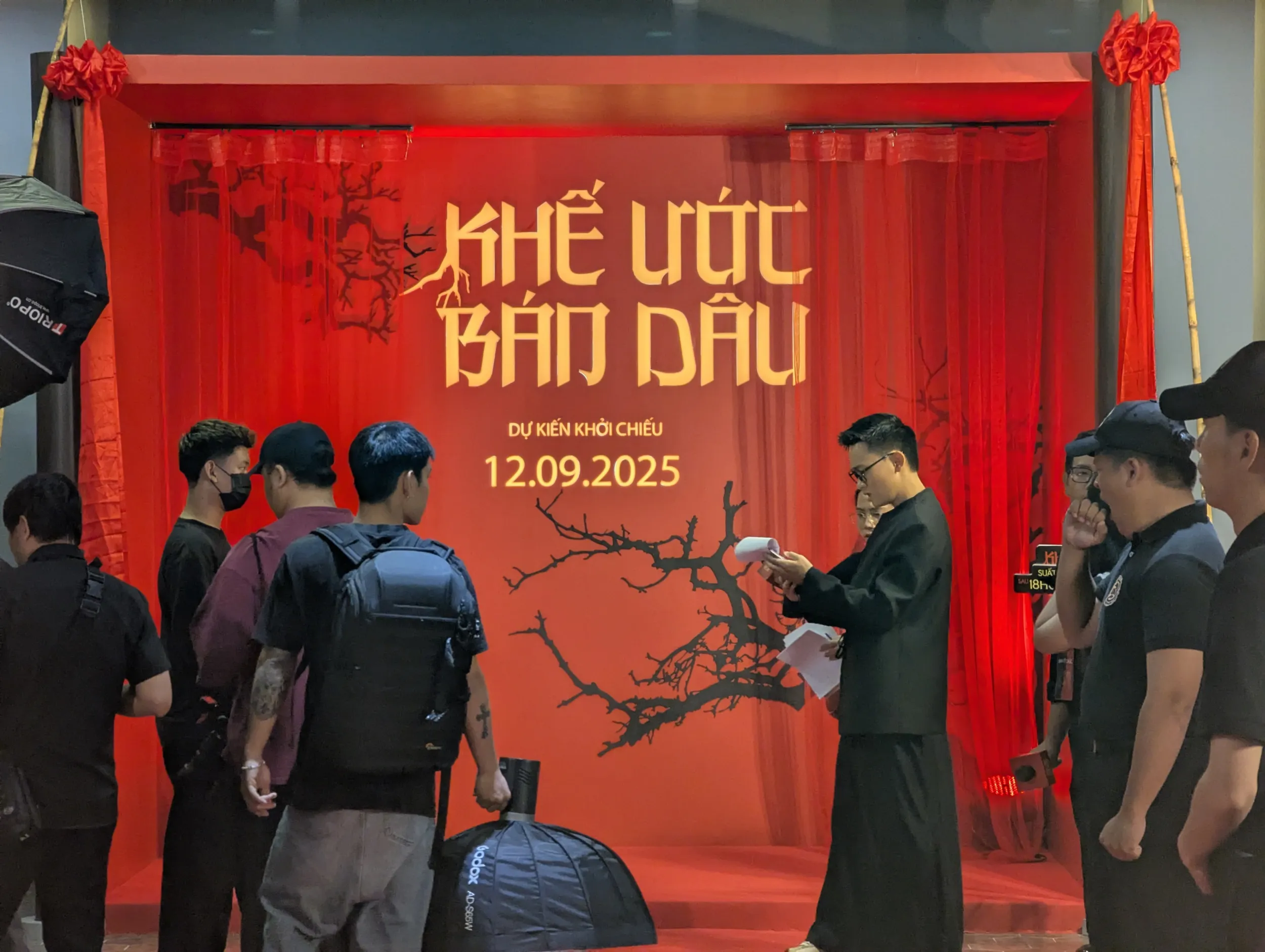 Hình ảnh chụp tại sự kiện ra mắt phim vào tối 09/09/2025 ở Lotte Cinema Nam Sài Gòn