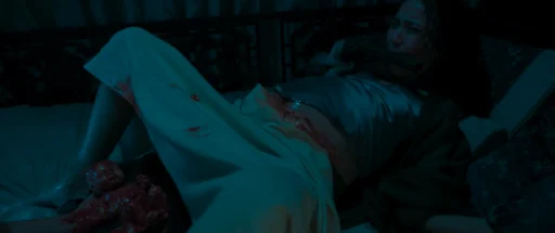 Phim có nhiều cảnh kinh dị máu me, chứ không phải hù dọa bằng ma quỷ