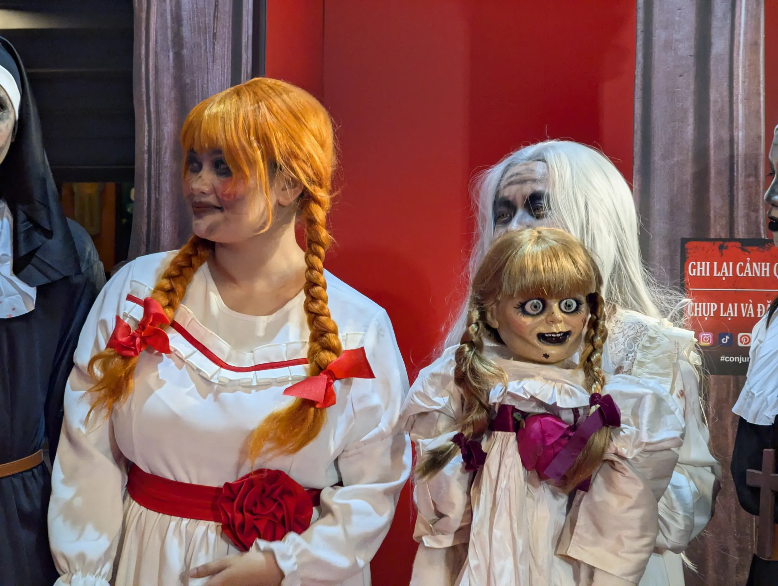Có cả Annabelle tới tham gia họp báo nè
