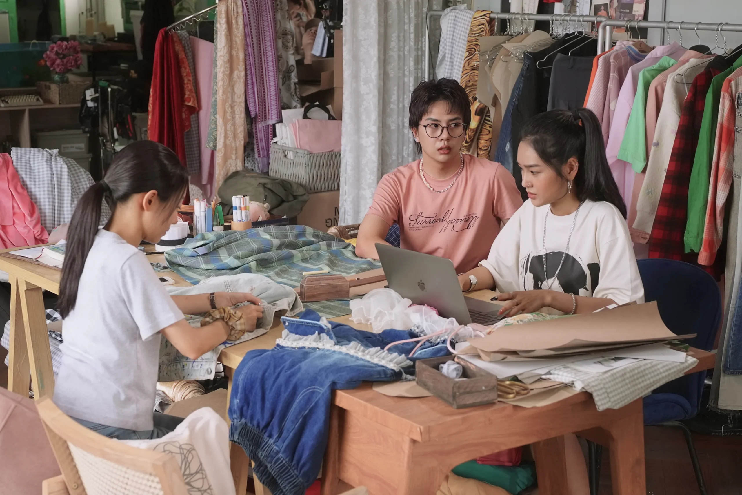 Duy Khánh và Cù Thị Trà là nhân tố giúp phim trở nên hài hước hơn