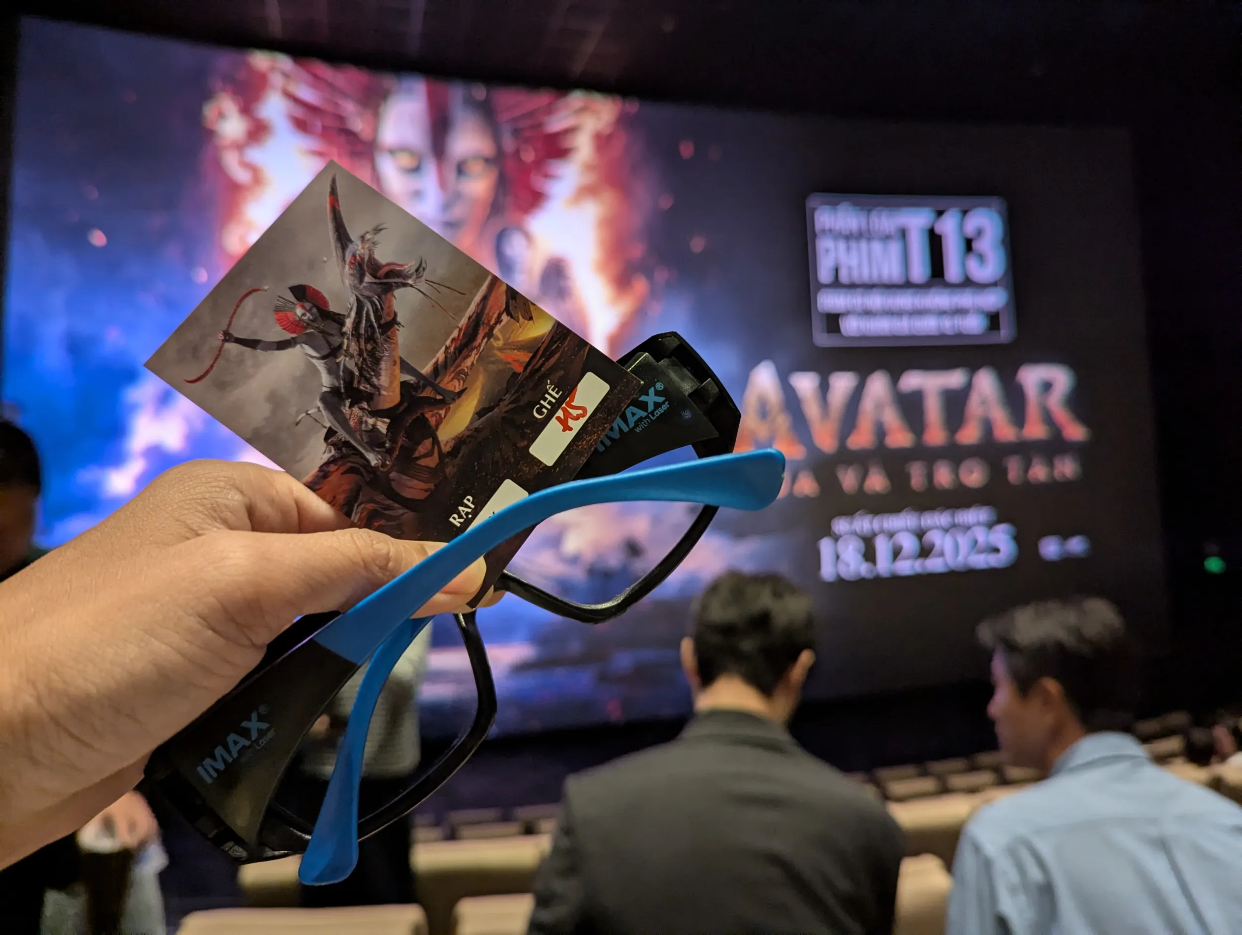 Vé xem phim và kính 3D cho rạp IMAX