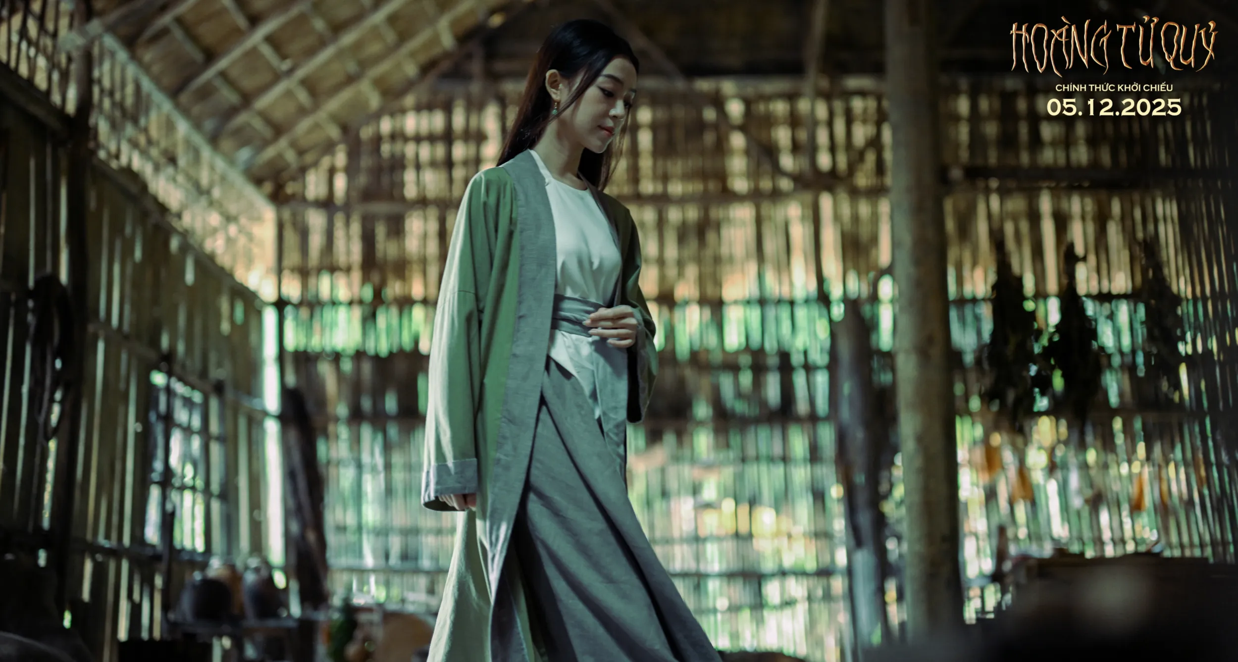 Hoàng Linh Chi vào vai cô đồng Đào Trúc Anh, đóng chung với Rima Thanh Vy (cô đồng Đào Trúc Yên)