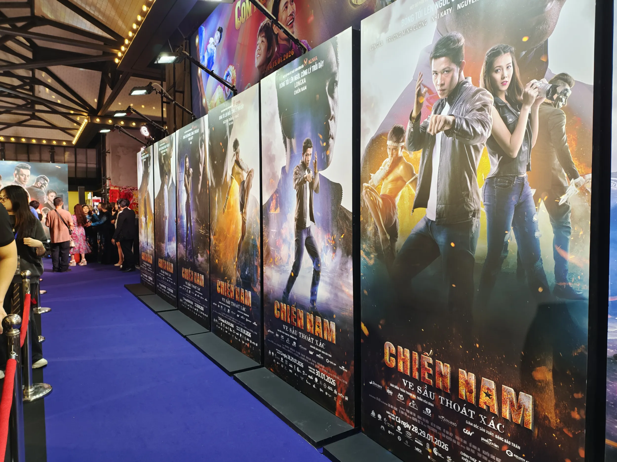 Poster nhân vật trong phim
