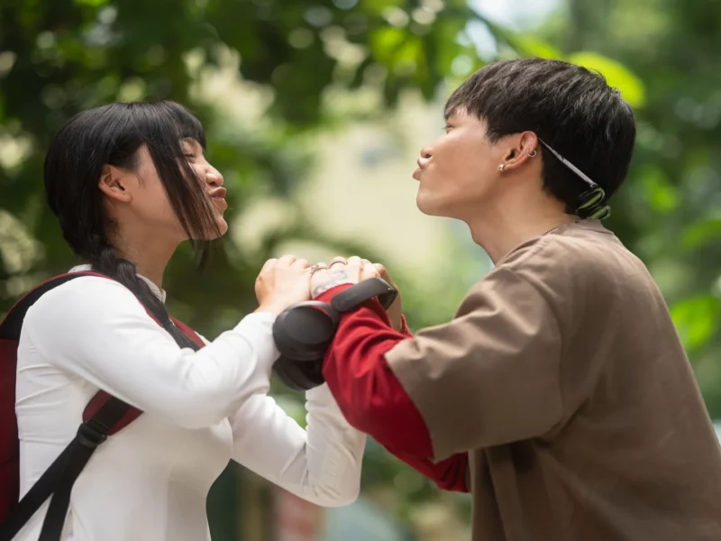 Banner bài đánh giá phim Nhà Ba Tôi Một Phòng