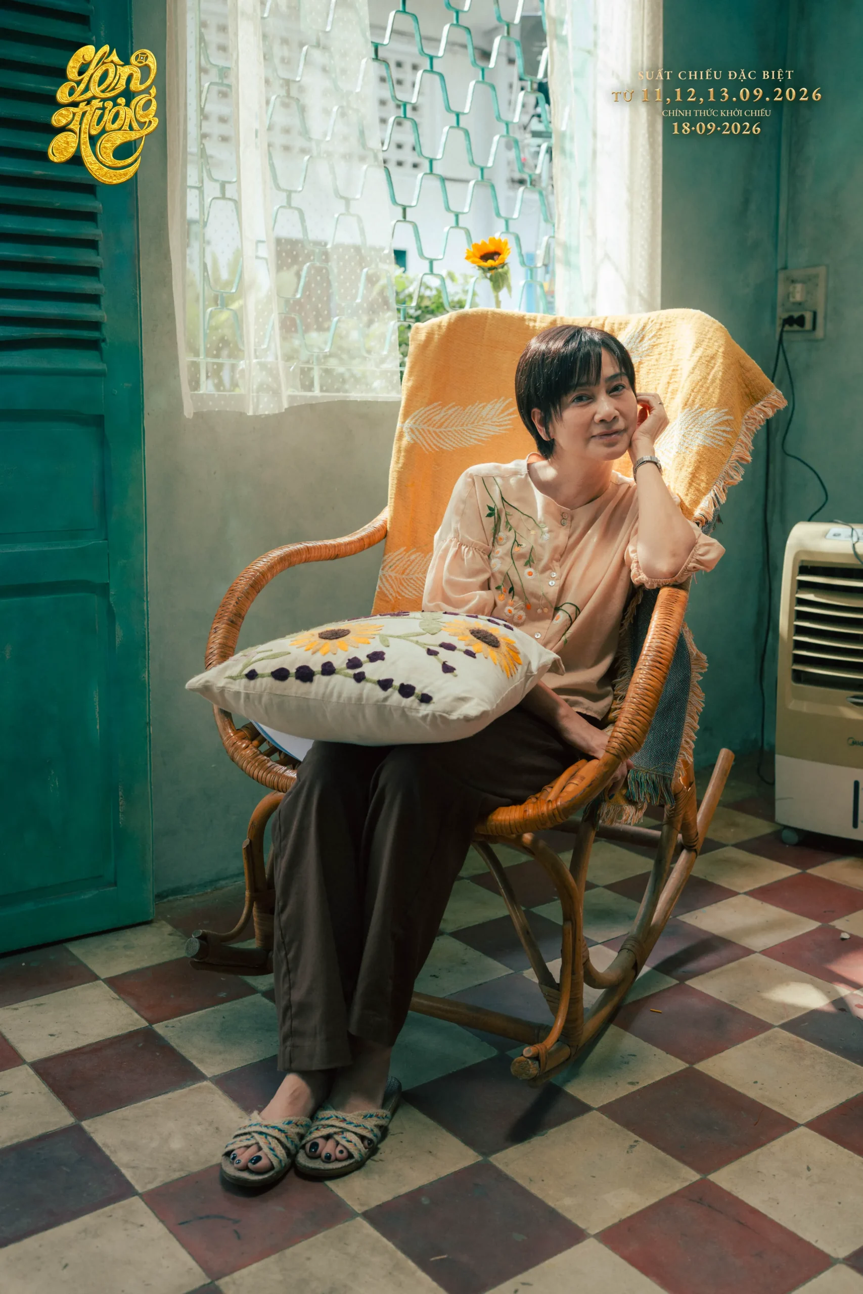 NSƯT Tuyết Thu trong vai mẹ Tâm