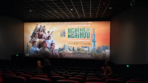 Review phim Nghỉ Hè Sợ Nghỉ Hưu: Một bước tiến mới của Huỳnh Lập sau Nhà Gia Tiên
