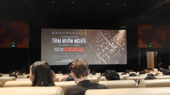 Review phim Trại Buôn Người: Đại cảnh đồ sộ là cứu cánh cho những khoảng trống kỹ xảo
