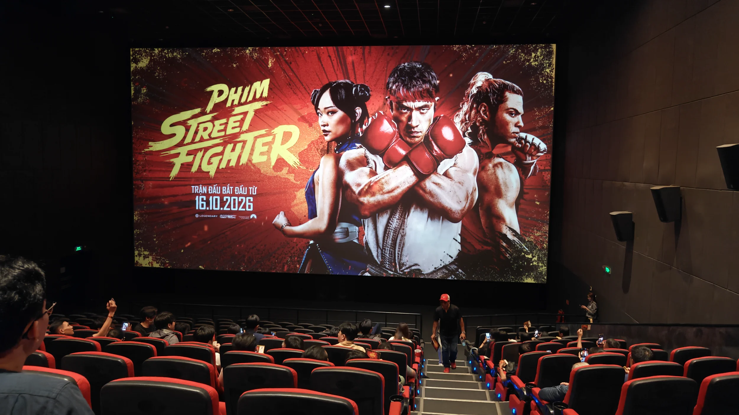 Màn hình chờ trước suất chiếu ra mắt phim Street Fighter